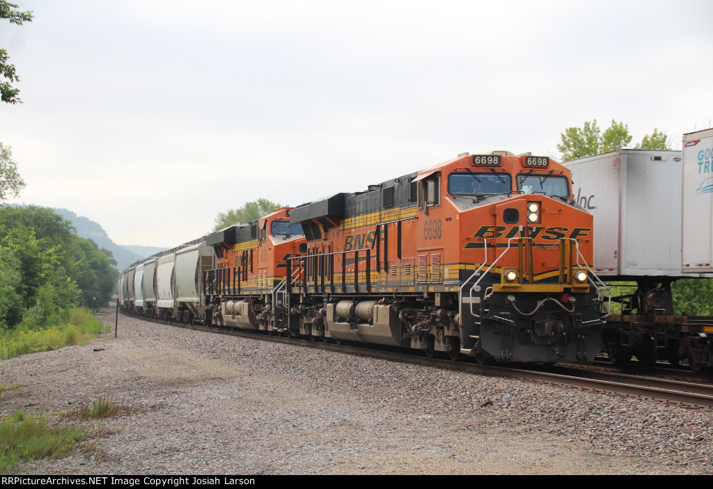 BNSF 6698 West